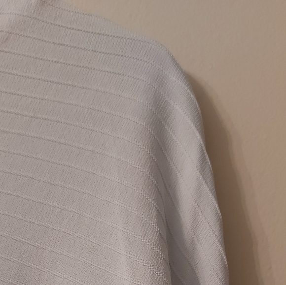 SOLD!!Alexandre Laurent light sweater - Picture 5 of 11